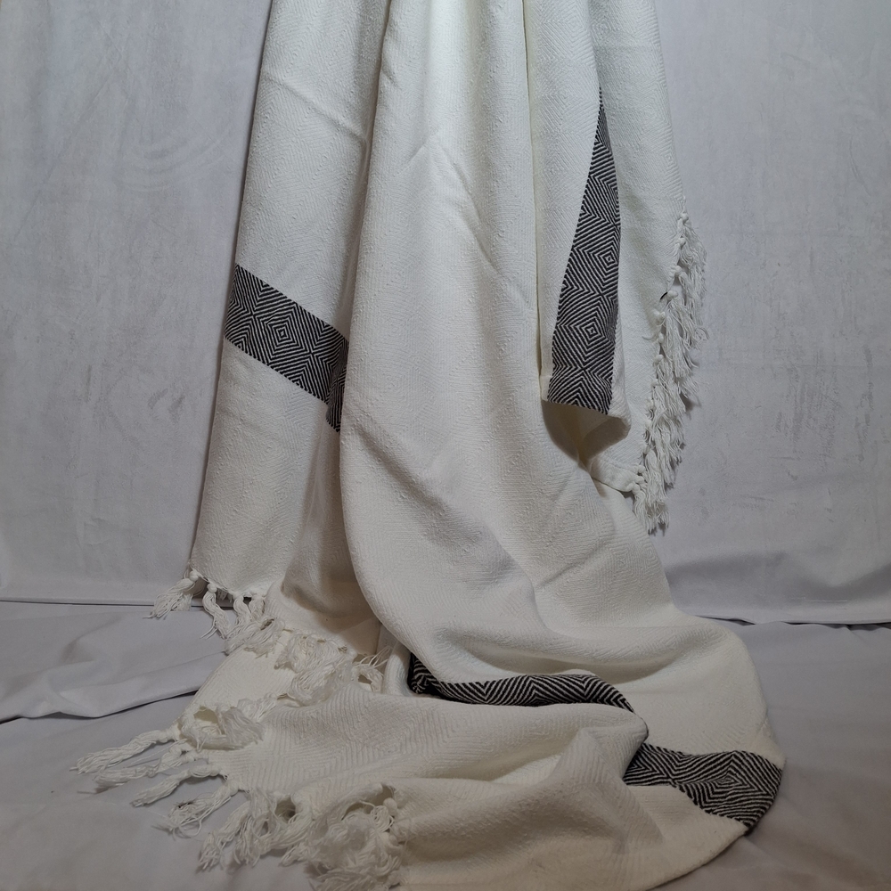 Threshold 100% Cotton Elegant White and Black Fringed Throw Blanket - Boho